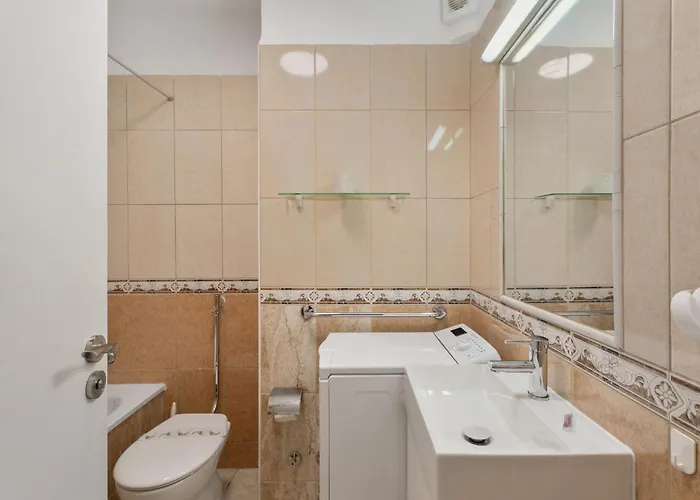 Santa Maria * Адехе